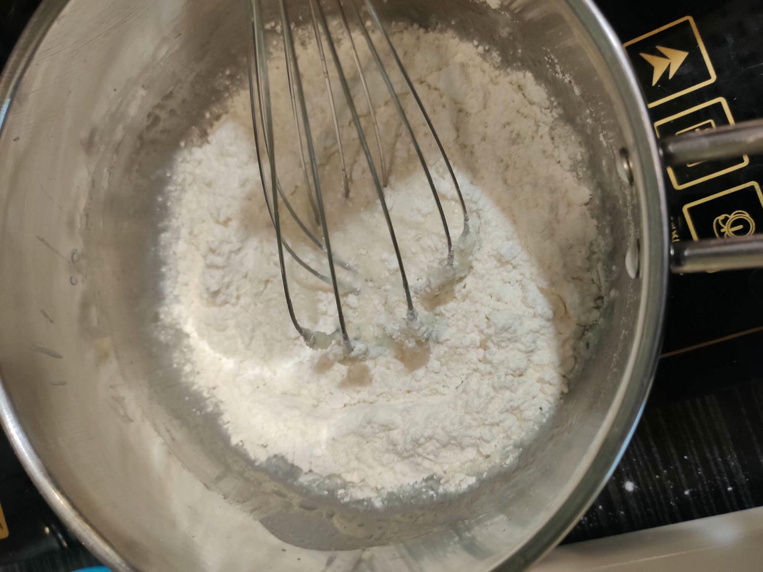 【烘焙食譜】超濕潤戚風蛋糕做法~好先生烤箱~燙麵法不失敗配方!!蛋糕模具也是關鍵