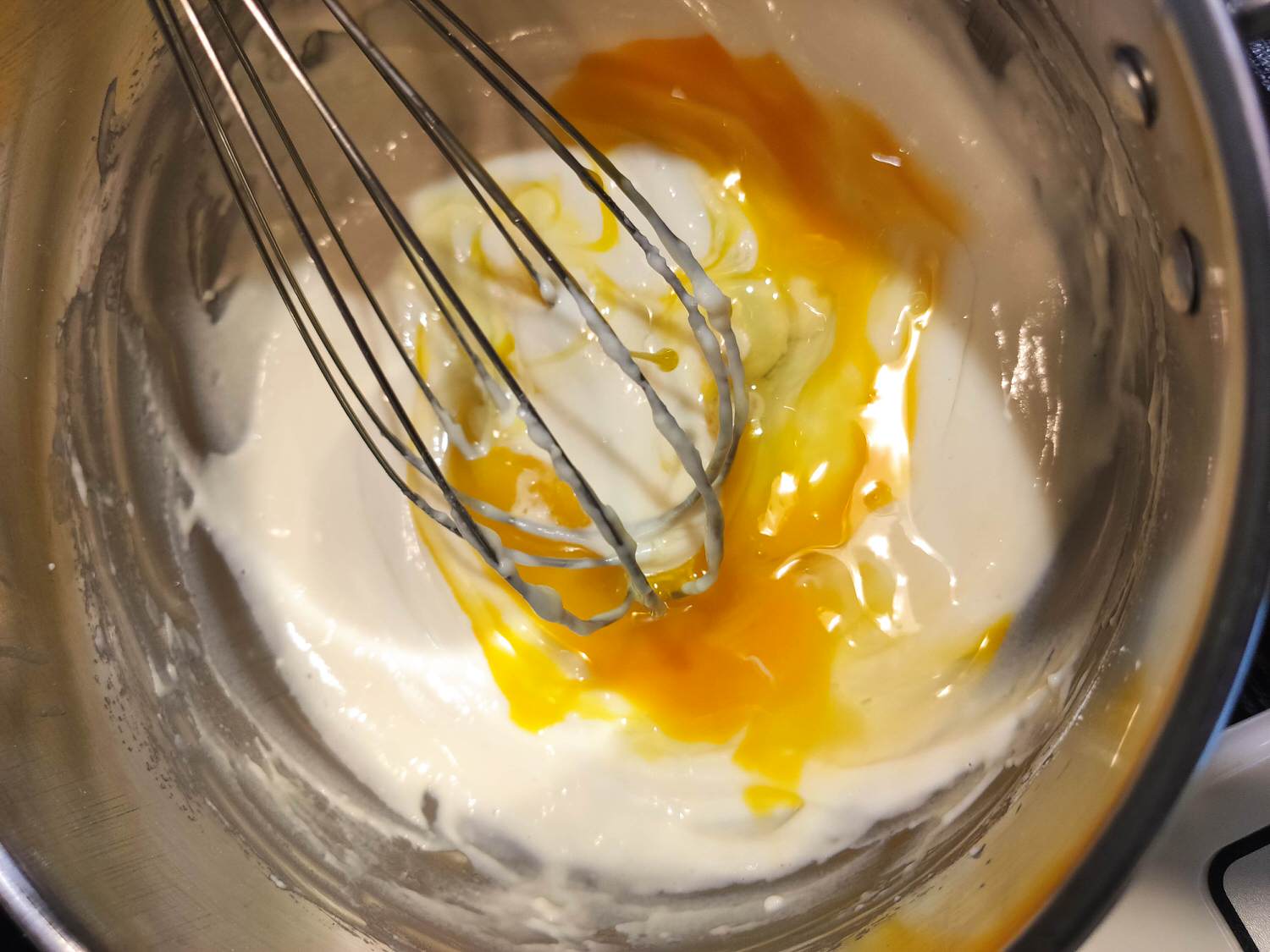 【烘焙食譜】超濕潤戚風蛋糕做法~好先生烤箱~燙麵法不失敗配方!!蛋糕模具也是關鍵