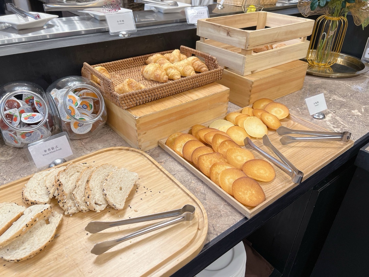 【苗栗】馥藝金鬱金香酒店|親子友善設施超豐富!泳池、SPA、遊戲室一次滿足 - 第37張圖 苗栗鬱金香酒店評價