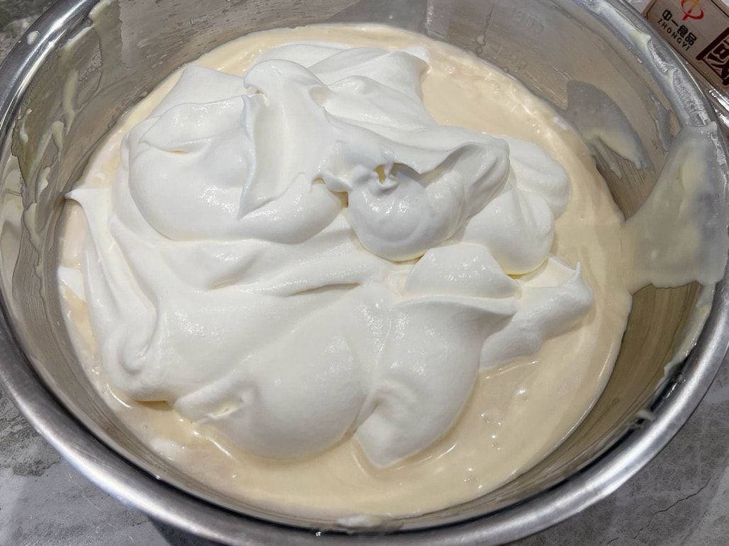 【食譜】最好吃的提拉米蘇做法|免吉利丁、免烤箱|簡單好做1次成功~這才是Tiramisu最對的味道~ - 第8張圖 提拉米蘇作法食譜